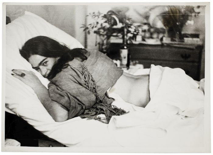 Frida Kahlo - 241 intime Fotografien + Einblicke der mexikanischen Künstlerin erleben