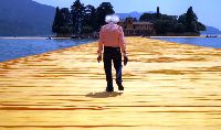 Floating Piers Katalog - blüttern statt anstehen